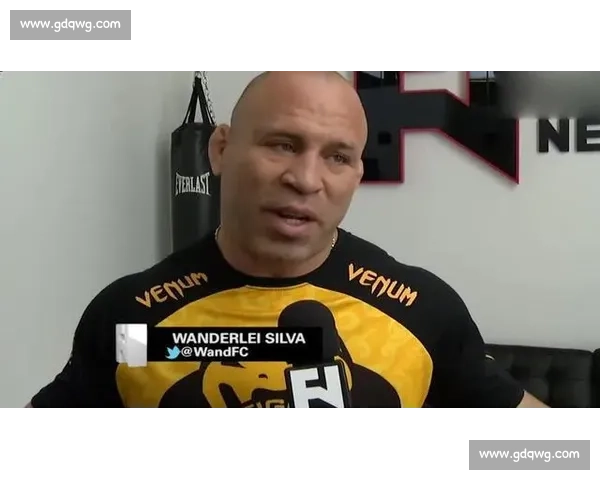 UFC猿人对决冰人巅峰之战力量技巧与意志的终极碰撞生死较量